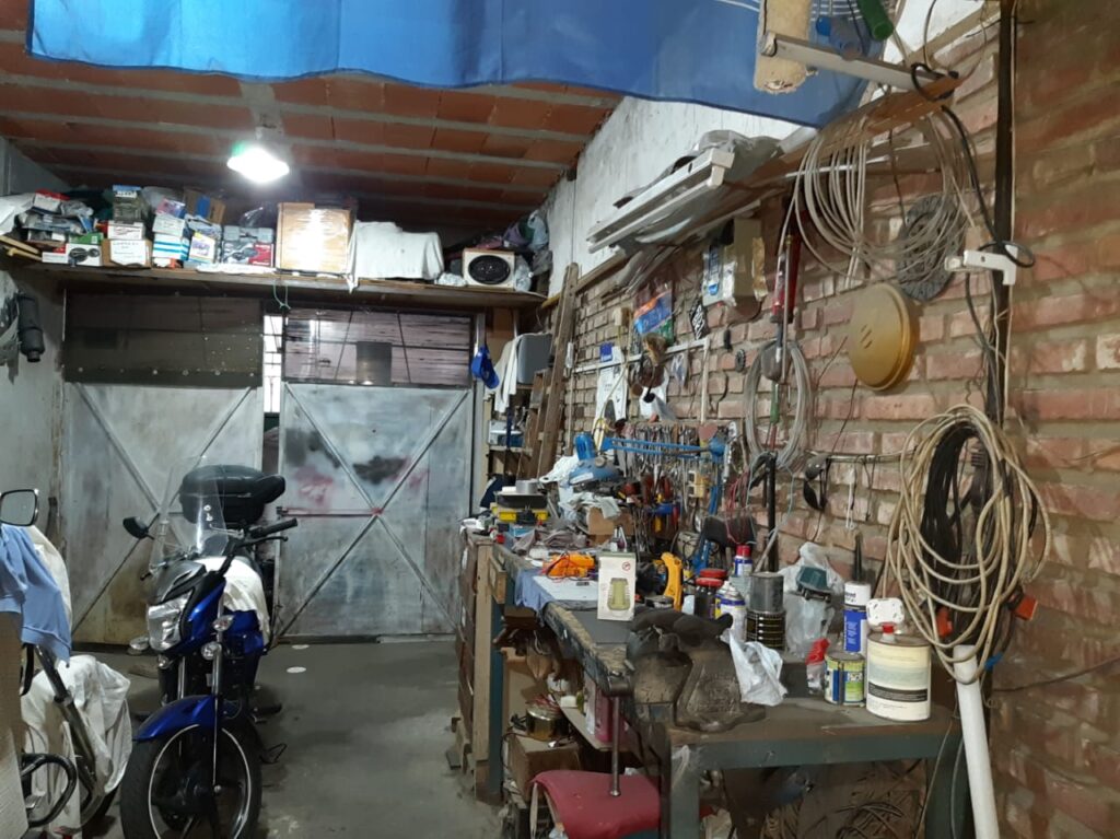 GARAGE