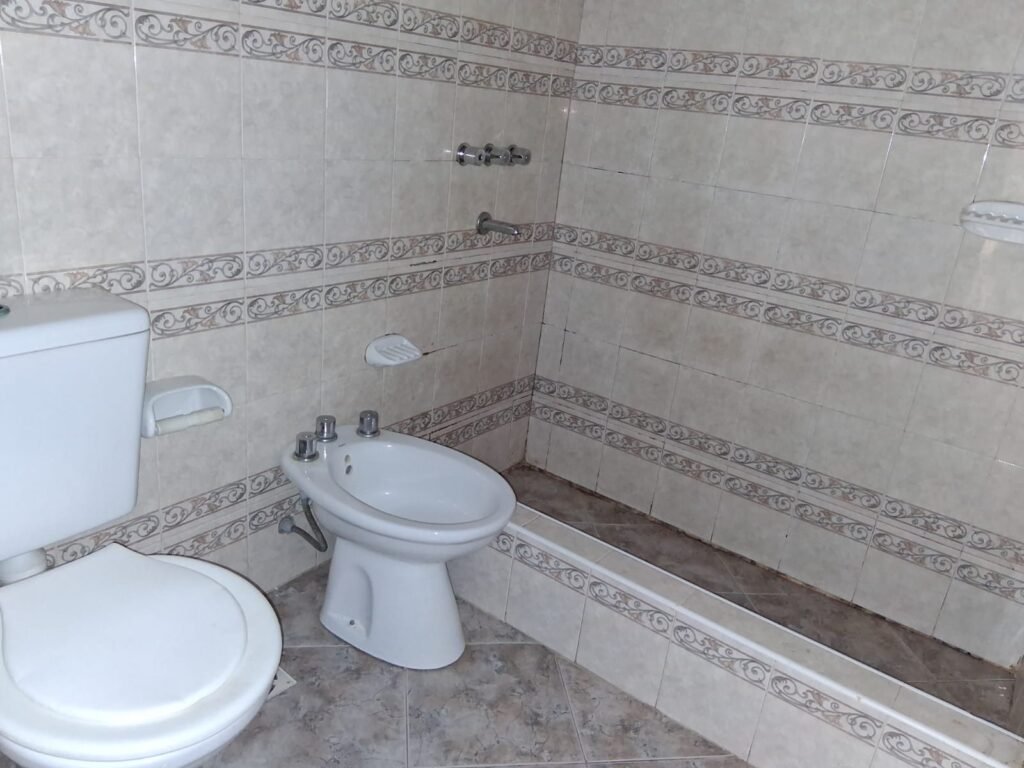 BAÑO 1