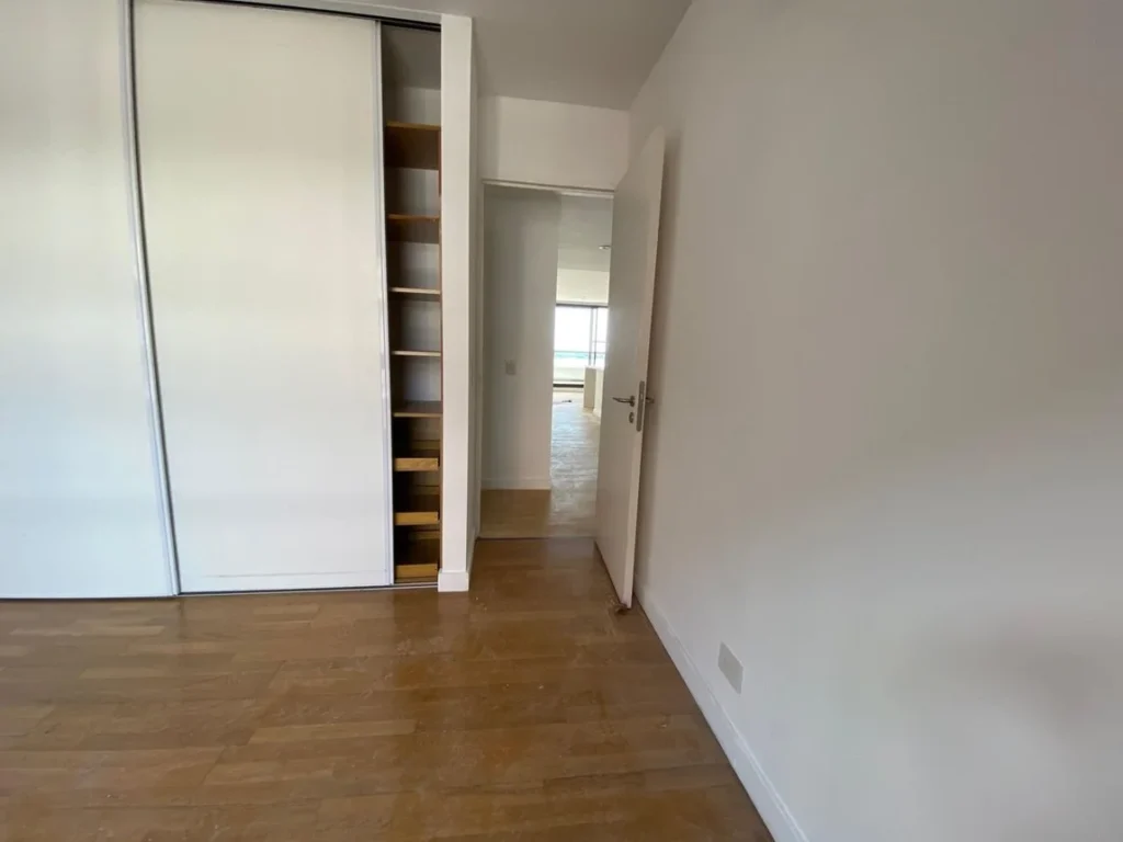 6fcb6f32-eec4-45c7-afa3-69c06a7282b2