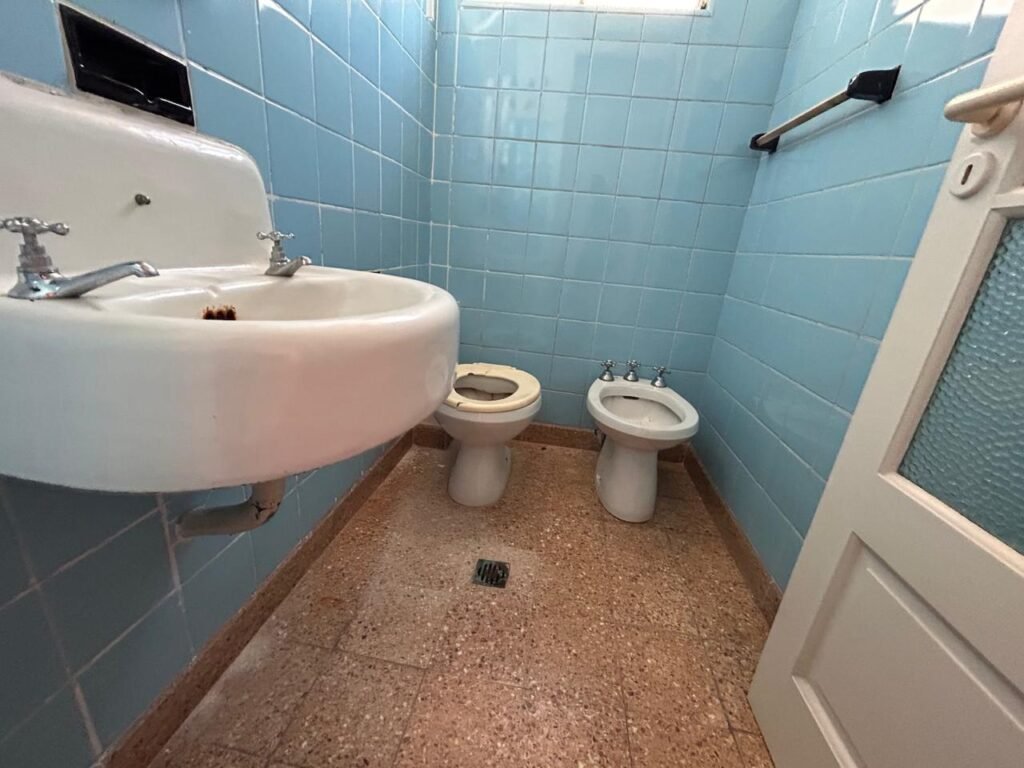 BAÑO AUXILIAR
