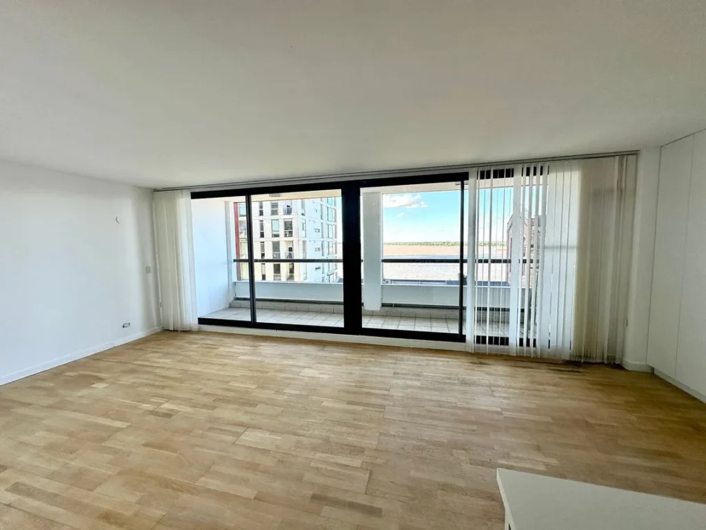 adf783ef-e96c-414b-abcc-47a2d945ae91