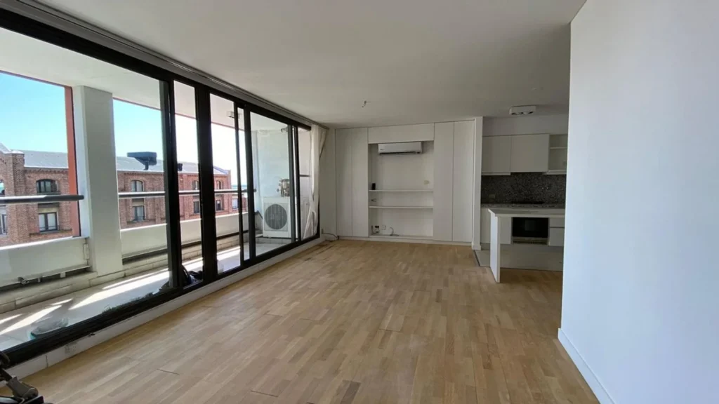 f3012dd7-5914-4b08-b458-8e1ed7d803cf