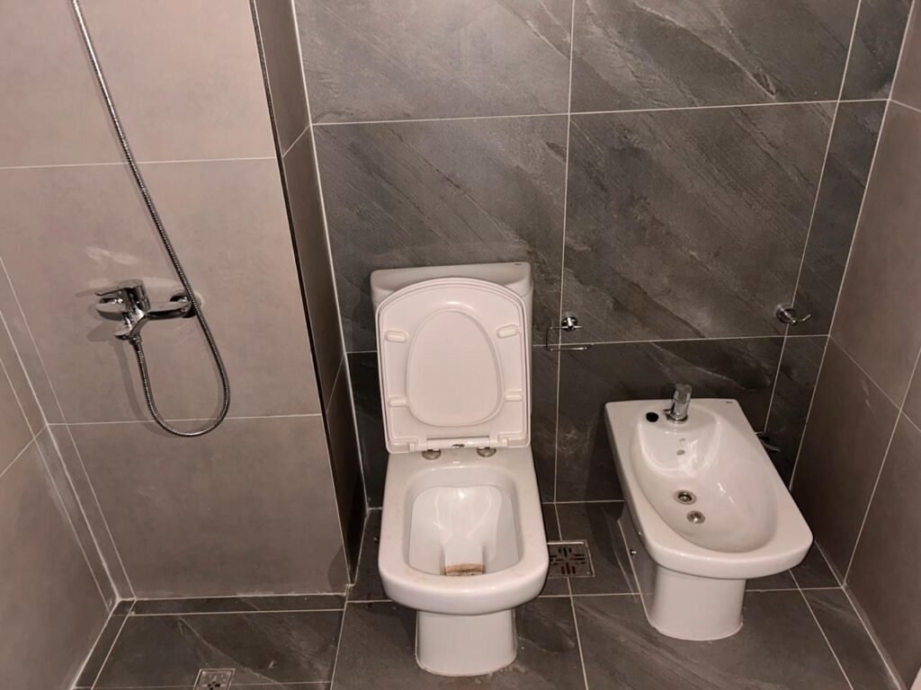 BAÑO 2